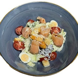 Цезарь с лососем