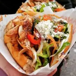36. Kebab Con Queso