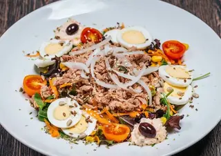 Salada Atum