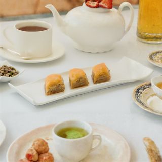 Баклава с орехом (1 шт.)