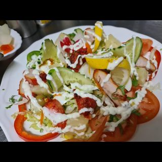 Ensalada De Pollo Chat