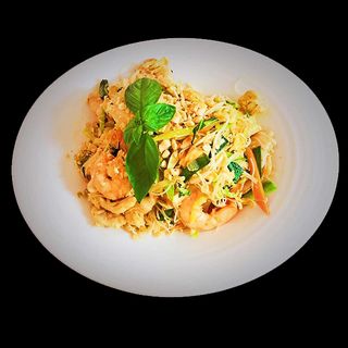 123 Fideo De Aroz Salteado Estilo Thailandés