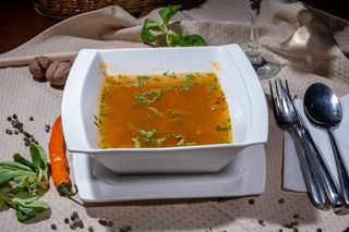 Ciorbă țărănească de pui