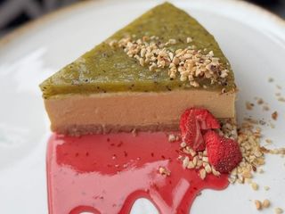 Sernik mango-marakuja