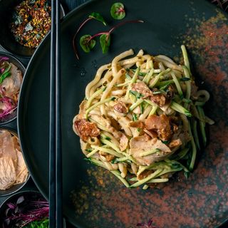 Чили нудли с боб