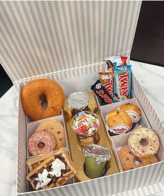 Colazione americana con scatola