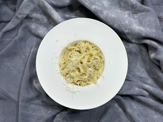 ტალიატელე პესტო