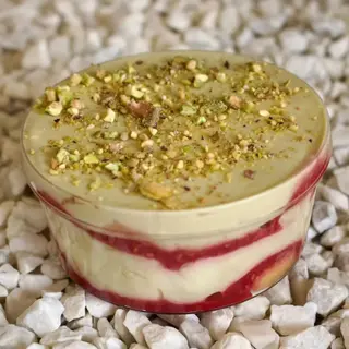  TIRAMISU PISTACHE FRAMBOISE   