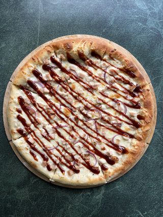 Пицца Цыпленок барбекю (900 гр, 33 см)