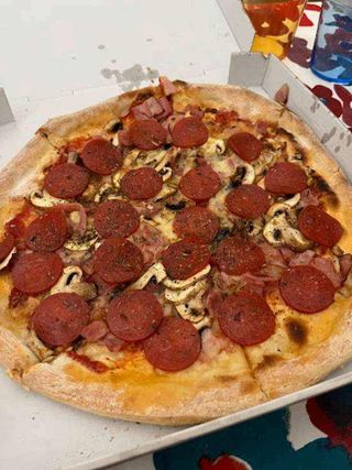 9-Pizza Caprichosa (33 Cm.)