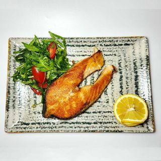 Medalion somon la gratar