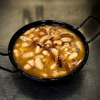 Tapa De Judías Con Perdiz