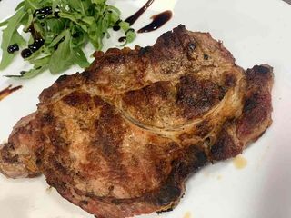 Ceafa de Porc la Gratar