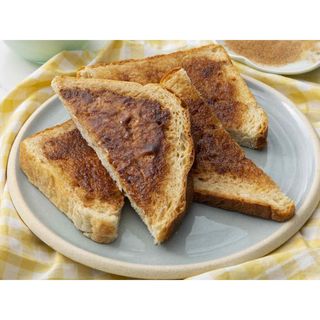 Toast (Brown / White)