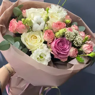 букет на смак флориста на 1500 грн