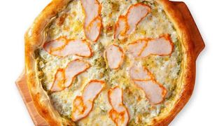 Пицца с копченной курицей