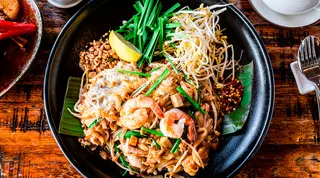 Pai thai Z krewetkami