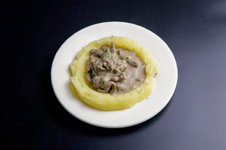 Бефстроганов (Гарнир отдельно)