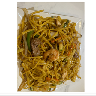 TALLARINES CON TRES DELICIAS