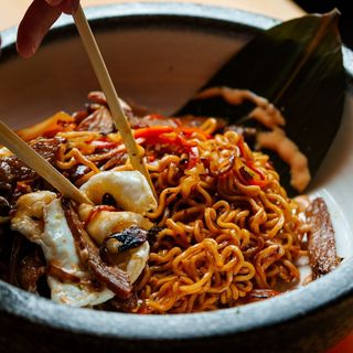 Yakisoba Iberiko Buta