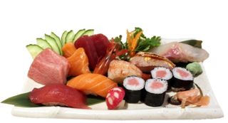 Sashimi, nigiri y maki (15 uds.)