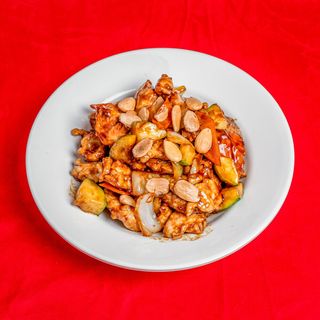 Pollo Con Almendras