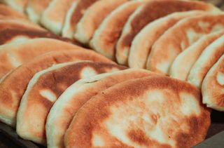 Жареные пирожки с капустой ( 1 шт.)