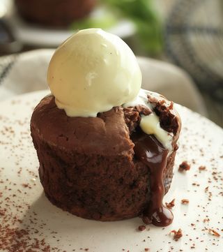 Fondant de chocolate con helado de vainilla