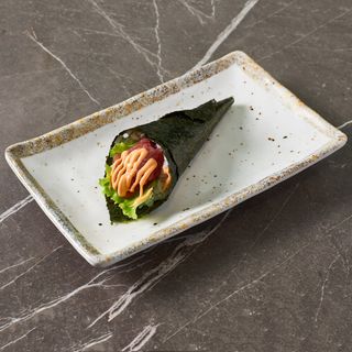 Temaki spicy tuna