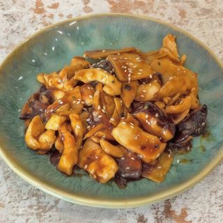 115 Wok De Pollo Con Bambú