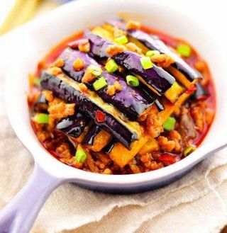 116 Vegan patlidžan sa povrćem  u slatko-kiselom sosu, 500 gr