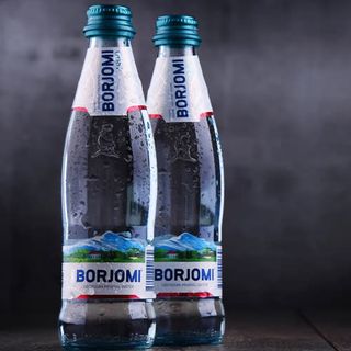 Gruzińska woda gazowana Borjomi (0,5L)