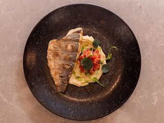 Філе дорадо з печеними овочами (320g)