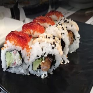 71. Maki De Salmón (8 Uds.) 