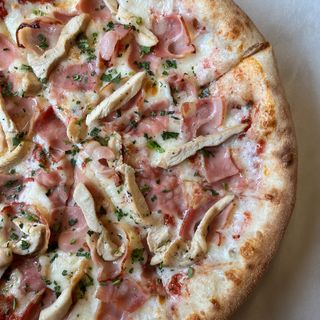 Pizza Carnivori (30 Cm.)