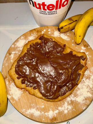 Langos cu Nutella