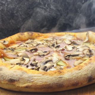 Пица Капричоза (300г)