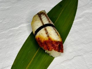 Нігірі з вугрем (50g)