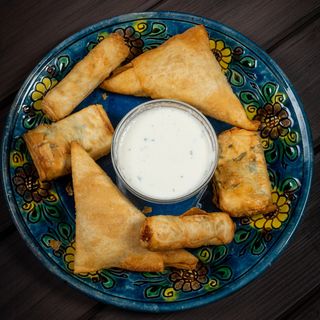 Placintele de foi cu spanac, ciupperci si cascaval  250g