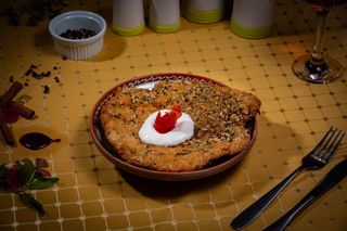 Snitel de porc invelit cu seminte si cu sos de crispy