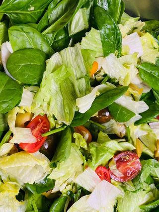 158.Свежа зелена салата с чери домати(200г)