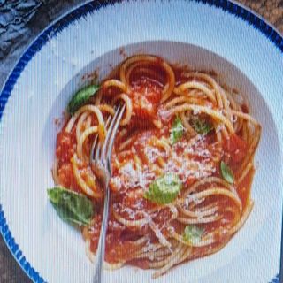 Pasta en salsa tomate