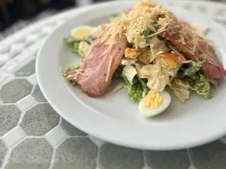 Салат Цезар (220g)