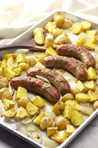 სოსისი გარნირით