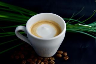 Espresso scurt cu lapte 