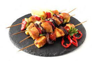 Shashlik de Frango with Batata Frita