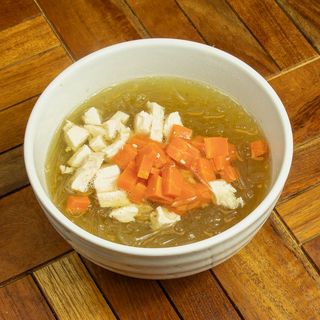 Rosołek z makaronem			             100ml