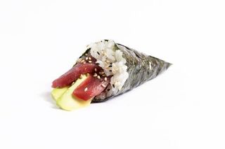 80. Temaki Atún Con Pepino Y Aguacate (1 Pzs.)