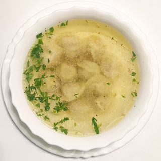 Юшка куряча з пельменями (300)