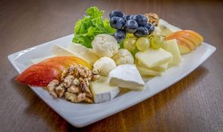 Platou de branzeturi